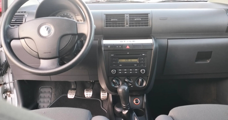 Volkswagen Fox cena 9900 przebieg: 157344, rok produkcji 2010 z Radłów małe 352